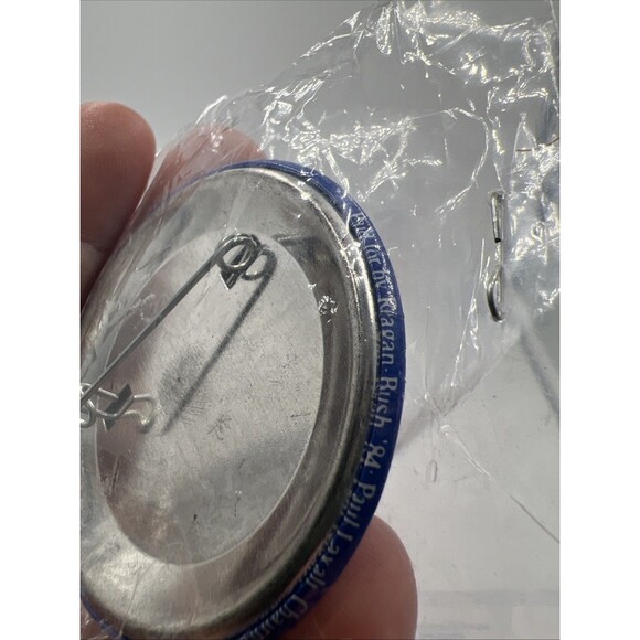 Vintage Original 1984 Reagan/Bush Pin New Old Stock Unopened - Picture 3 of 4